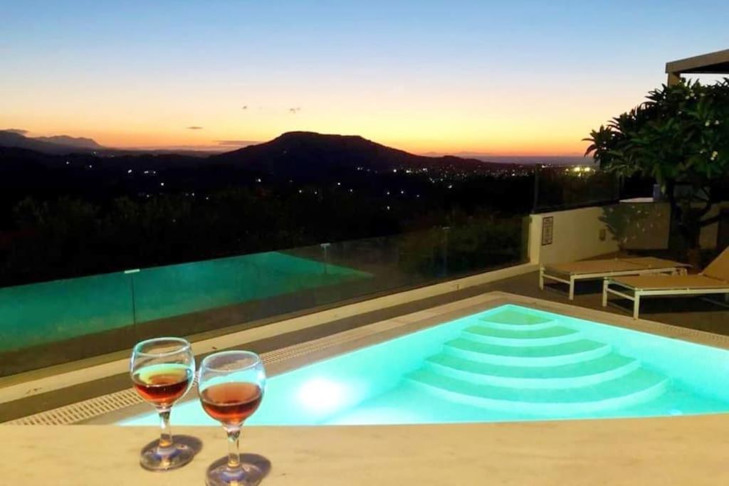 Villa Kalithea-hills With Pool For 8 Up To 12 In Rhodes Town