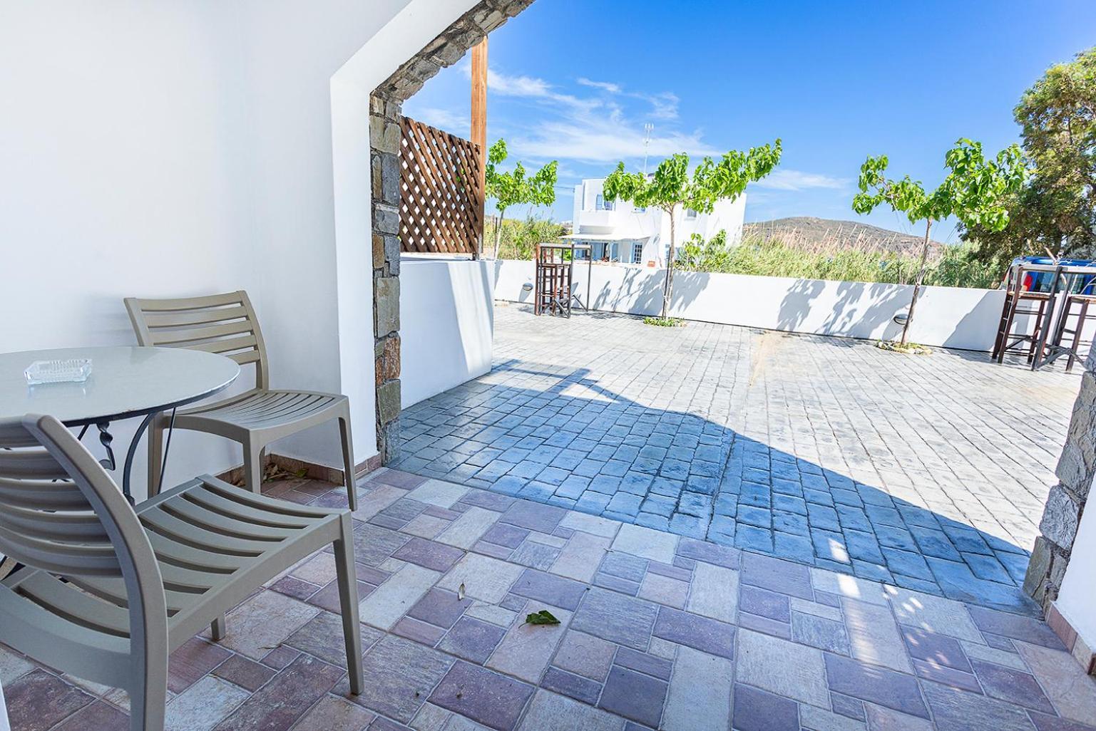 Almiriki Serifos Guest house