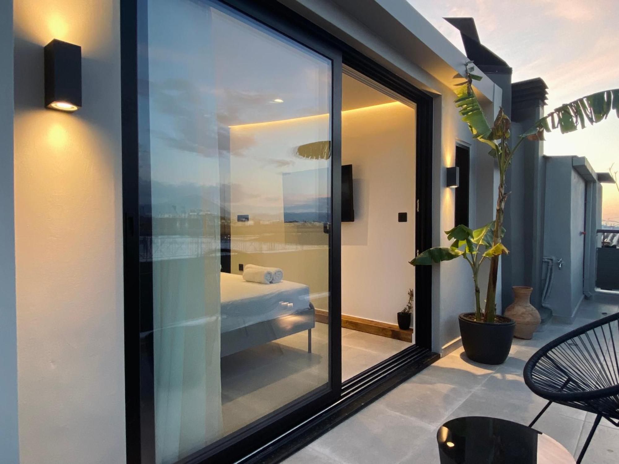 Hyperion Penthouse Apartment Patras