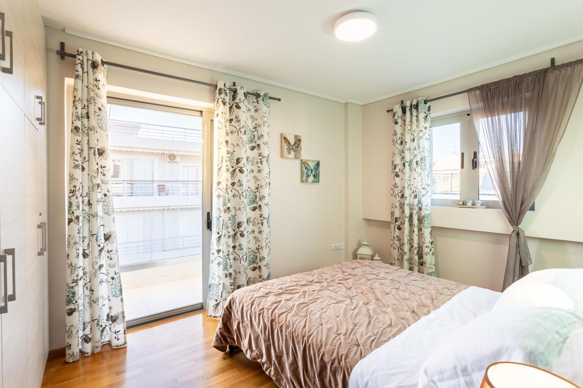 Beachfront Retreat - Peony Seabreeze Gem Apartment *