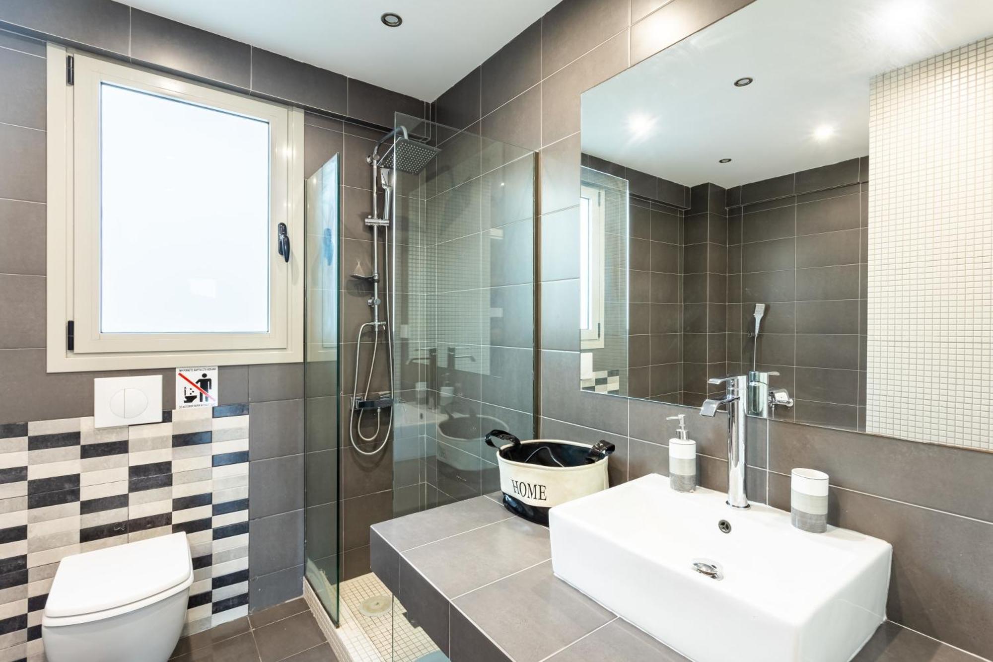 Apartment Beachfront Retreat - Peony Seabreeze Gem