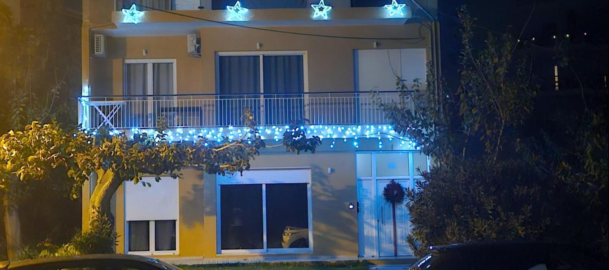 Apartment House *