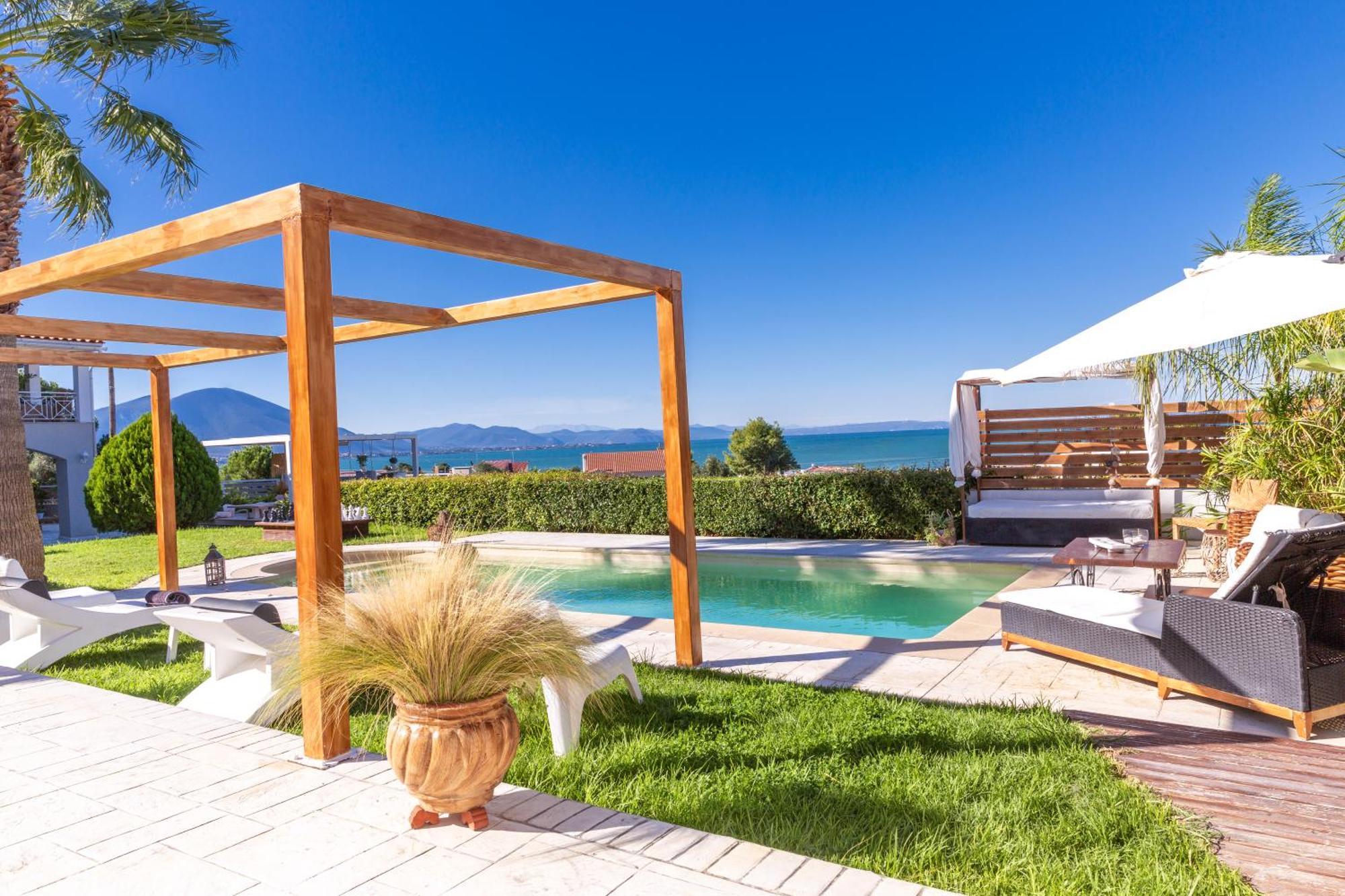 Mary's Villa Nea Artaki