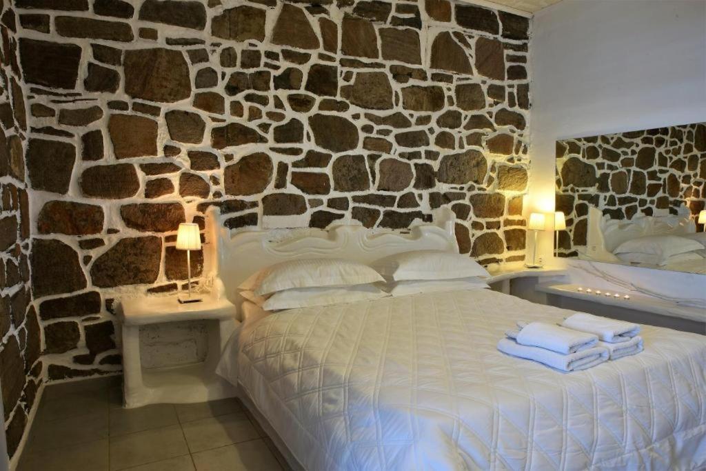 Adamas Hotel Hotel