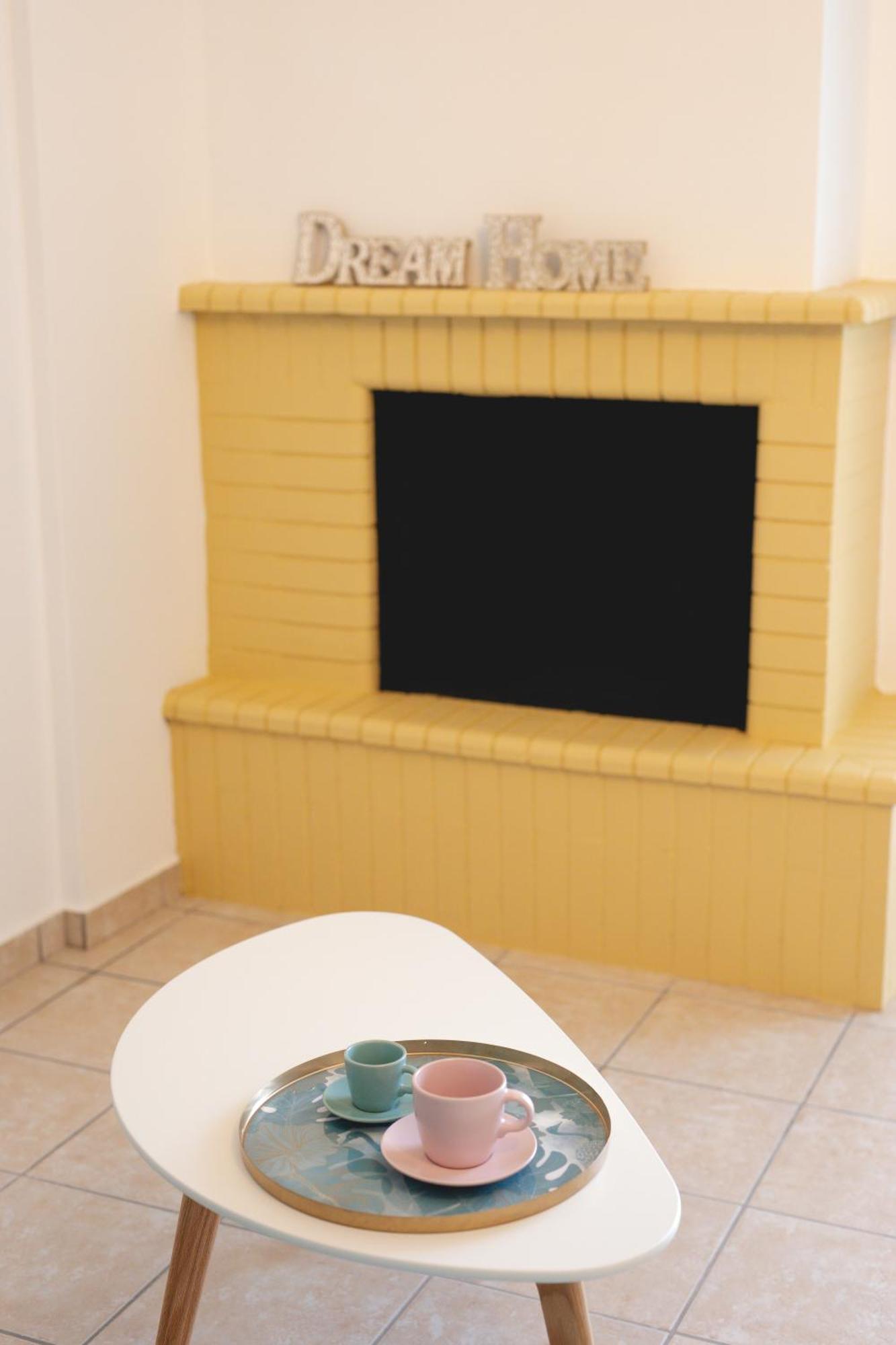 Sugar Blue - On The Beach Apartment