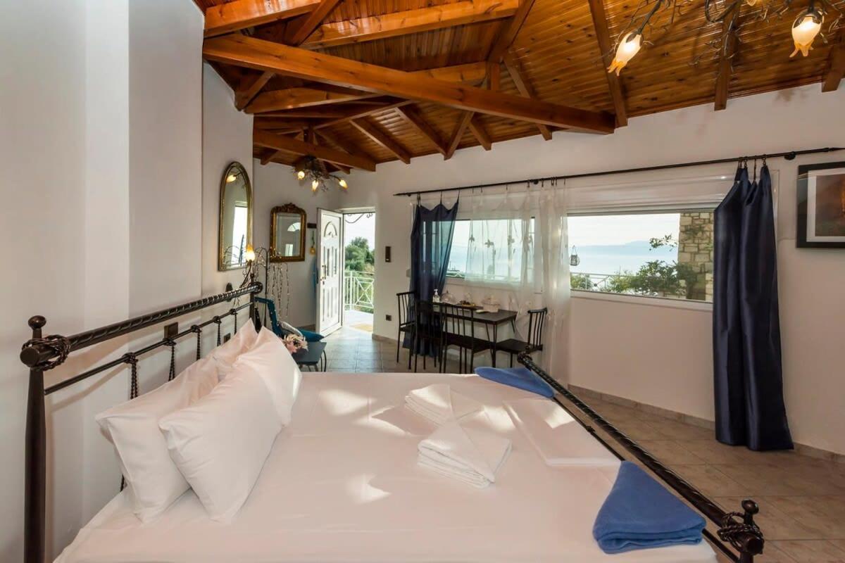 Apartment Needa's - Eros Loft With Infinity Pool *