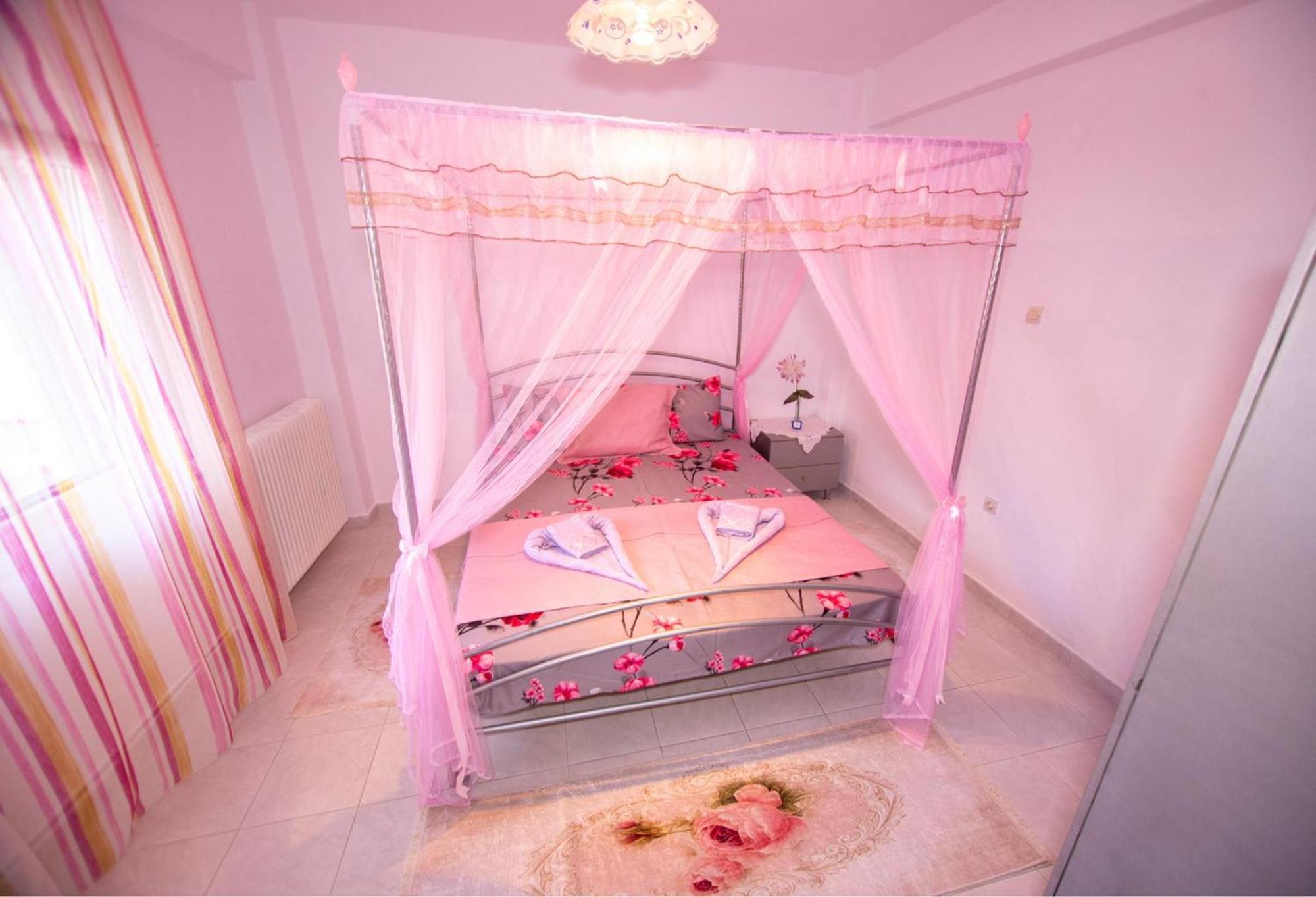 Titika House *