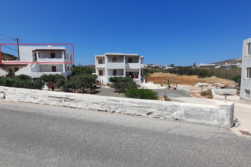 παραθαλάσσιο με θέα τον κόλπο βάρης Apartment Vari (Syros)
