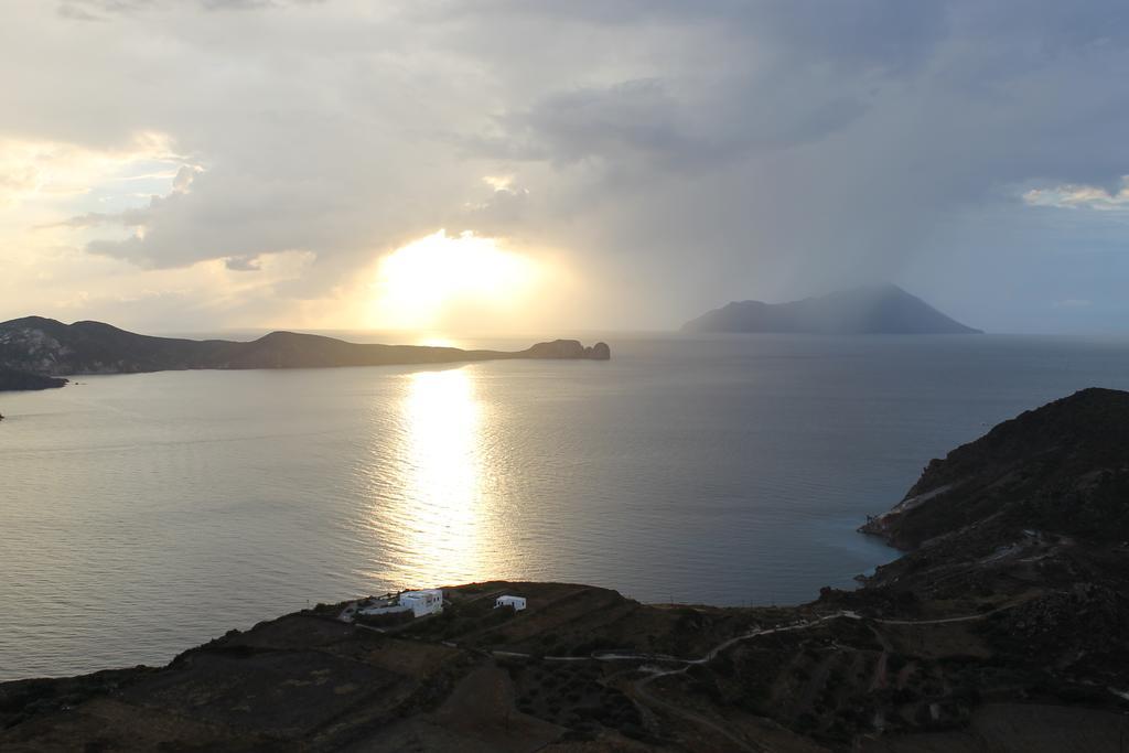 Apartment Kastro Milos