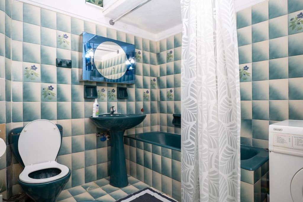 Theoni Apartment