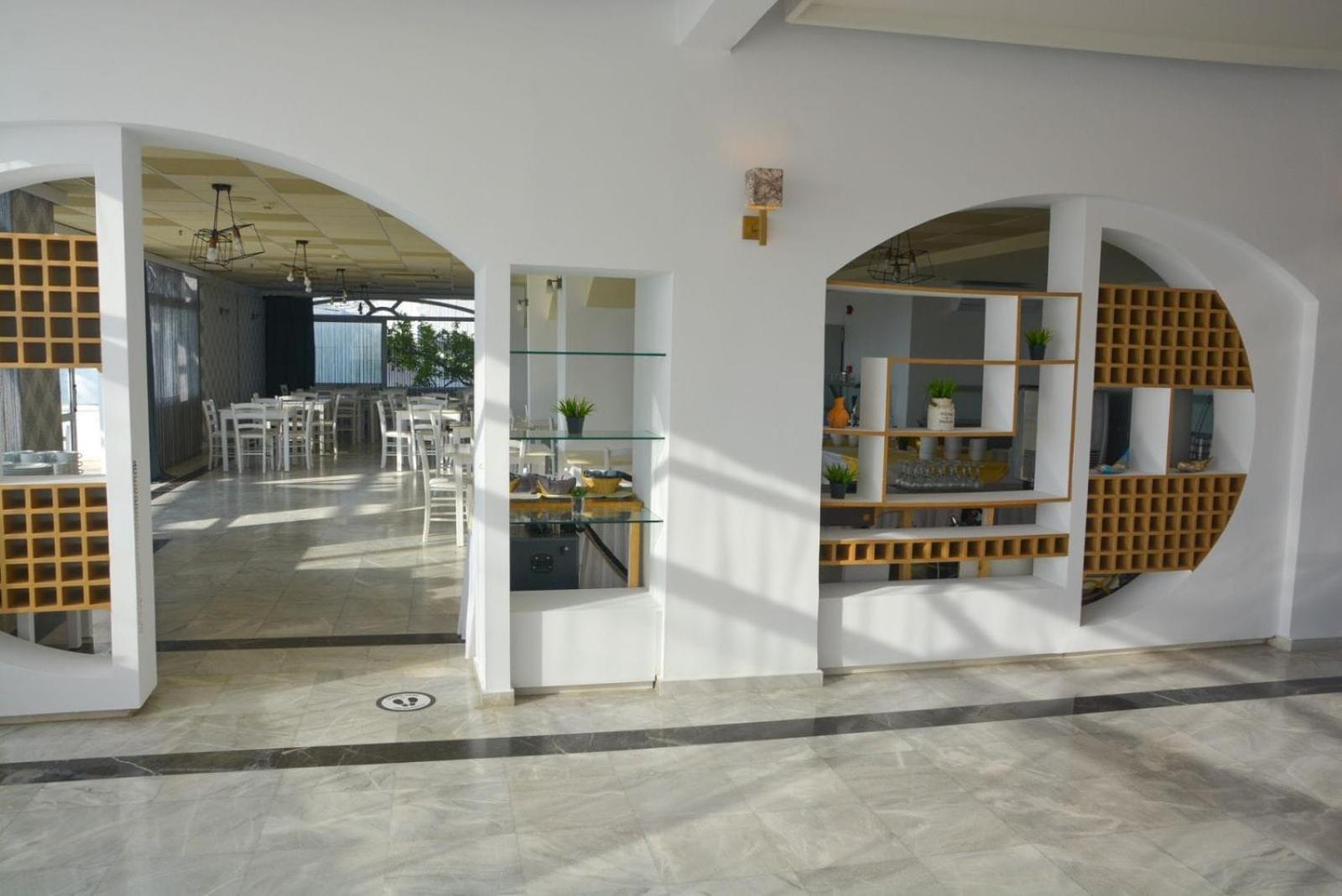 Adel Paradise 4*