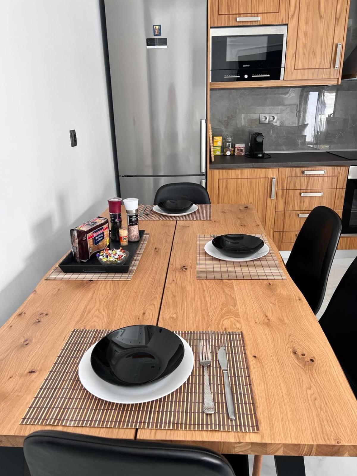 Apartment Kontis' Deluxe Furnished