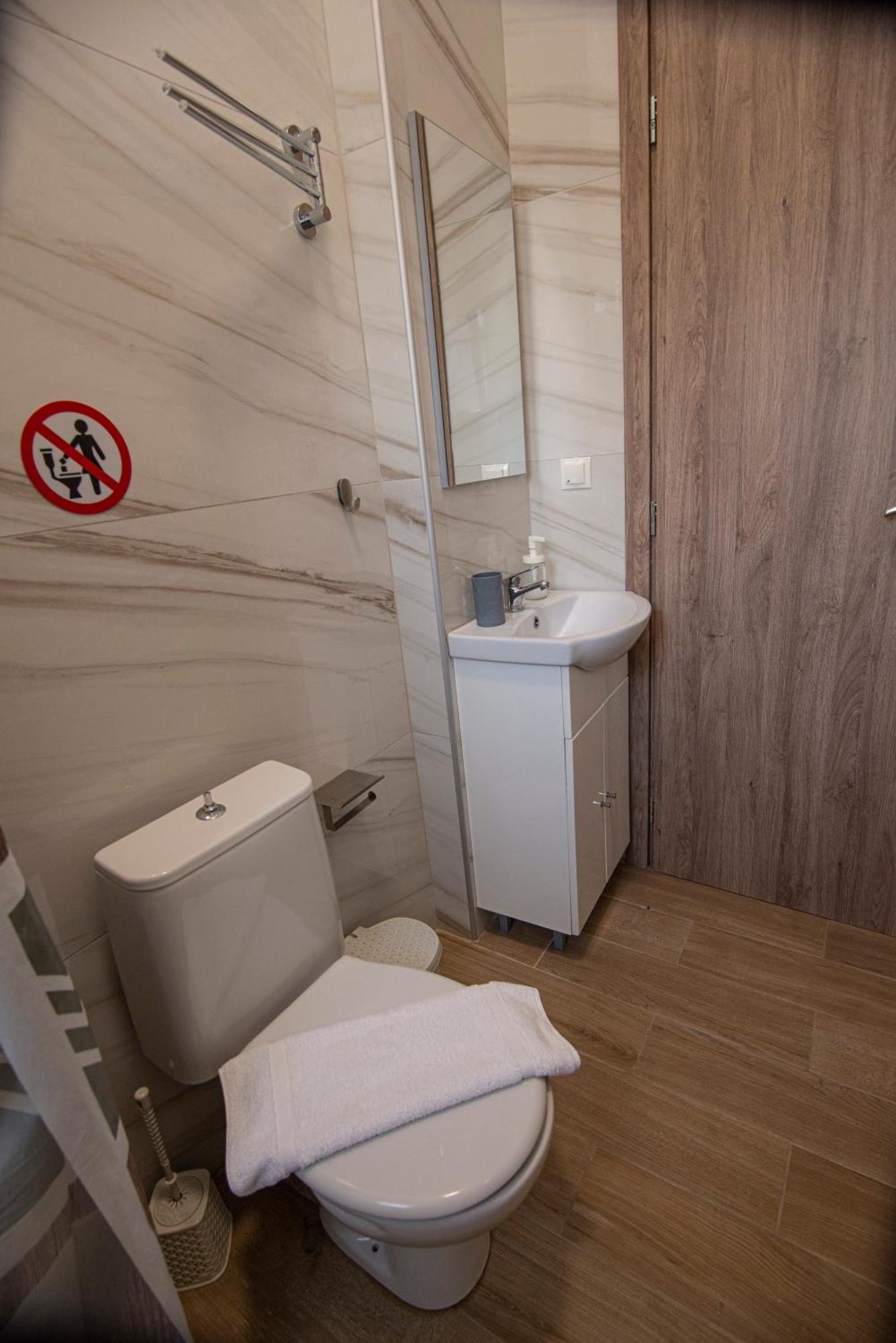 Apartment Nikitas & *