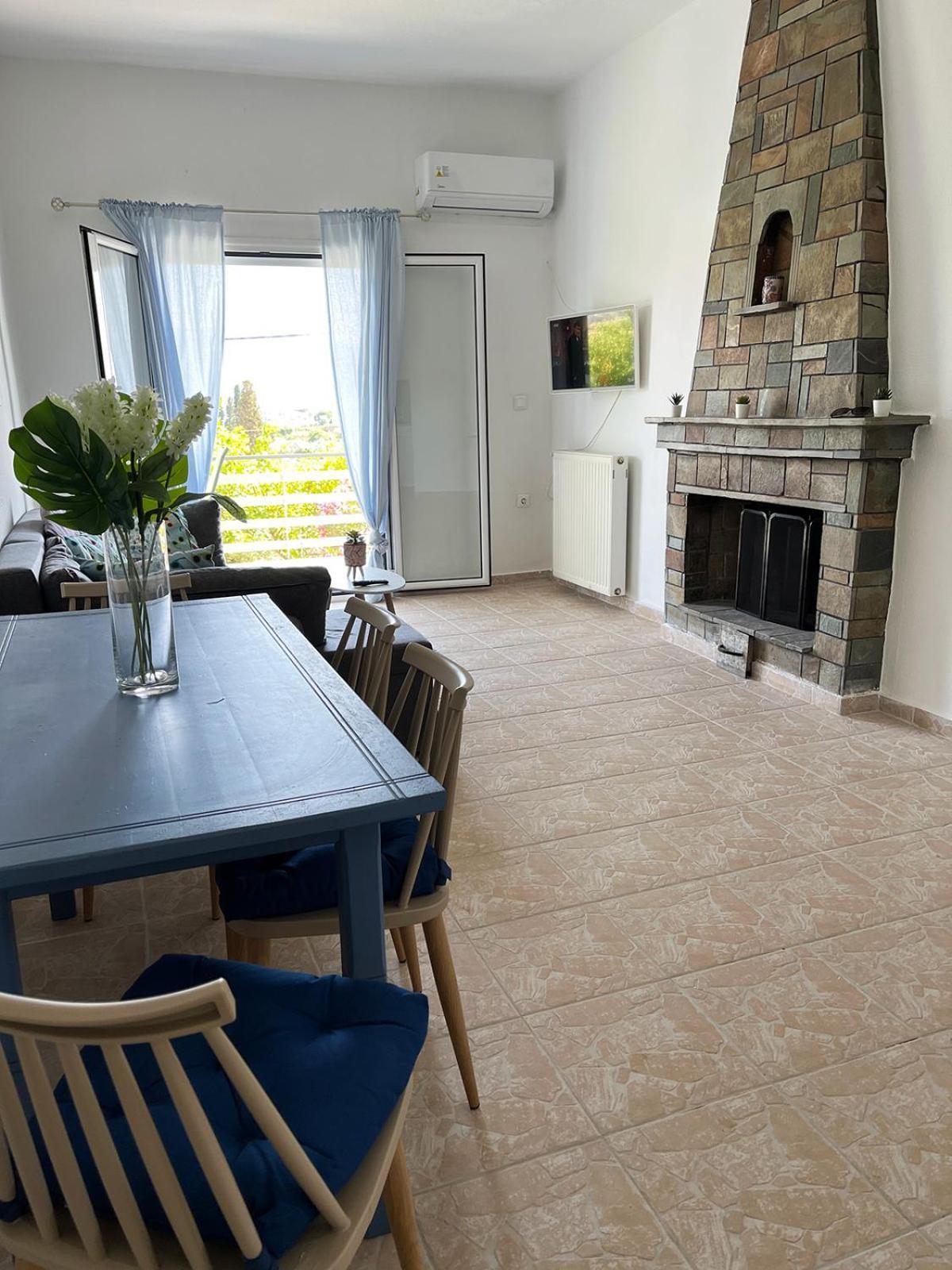 Ariadni's - With A Sea View Apartment *