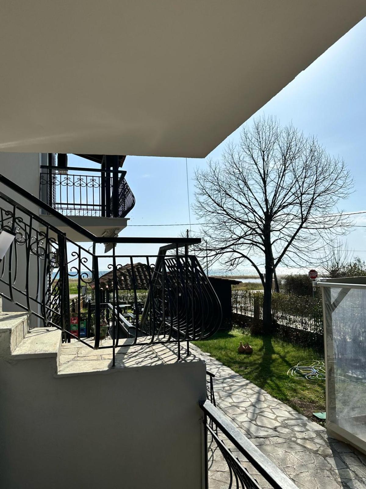 Nine 9 Beachfront Apartment