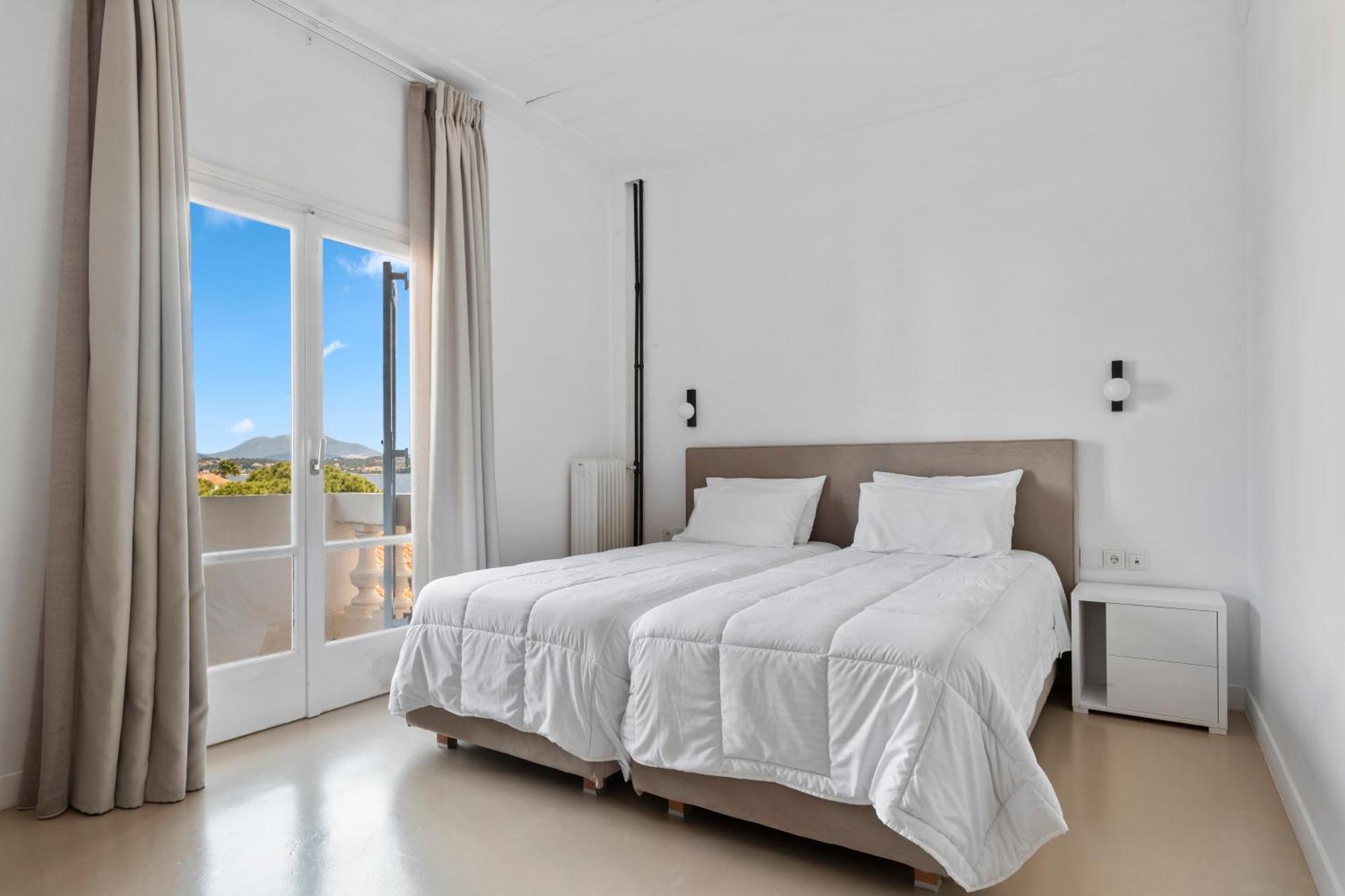 Hotel Roumani 3*