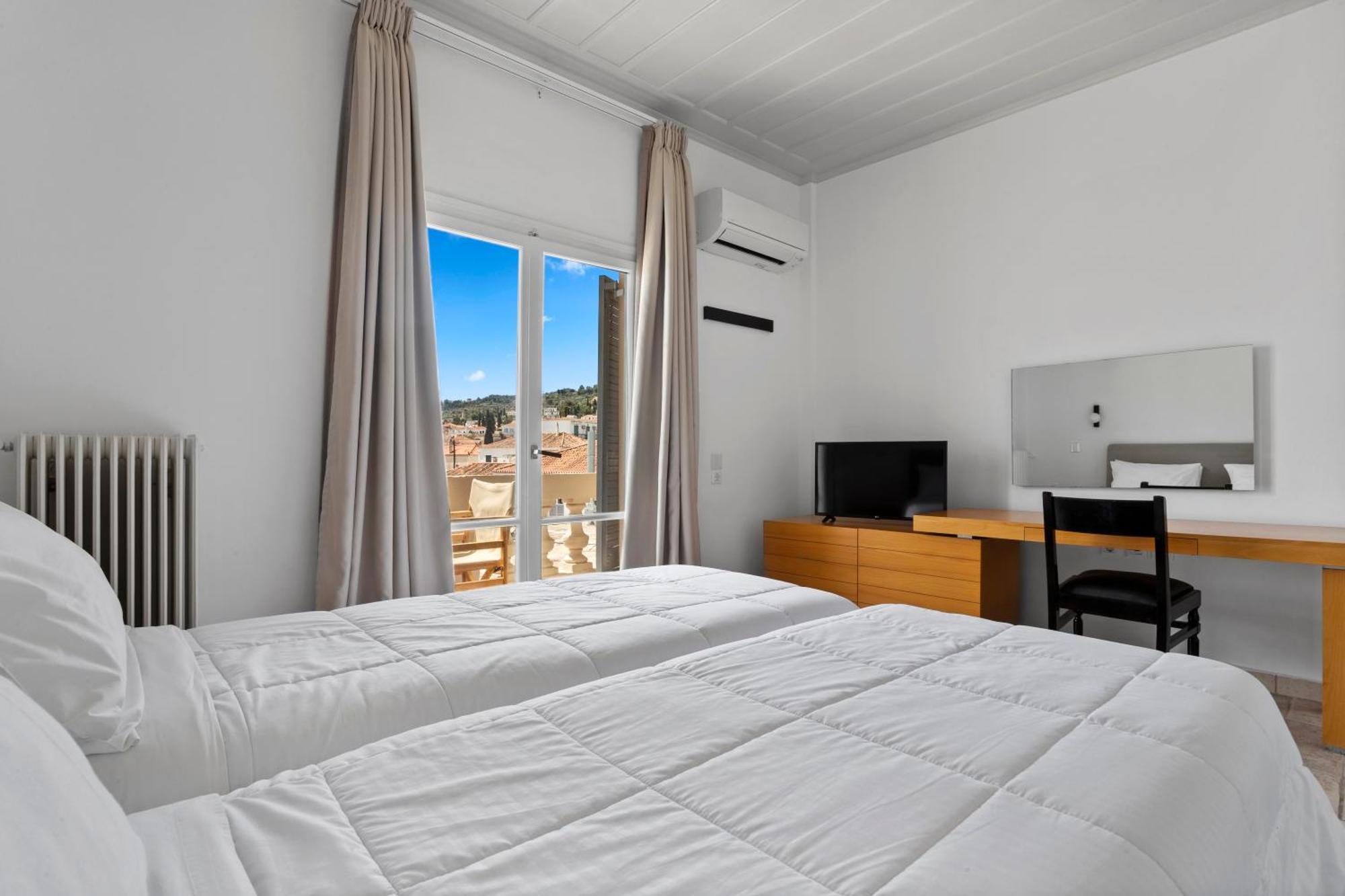 Hotel Roumani 3*