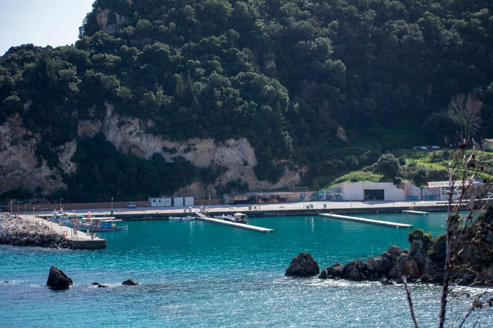 Athina * Paleokastritsa