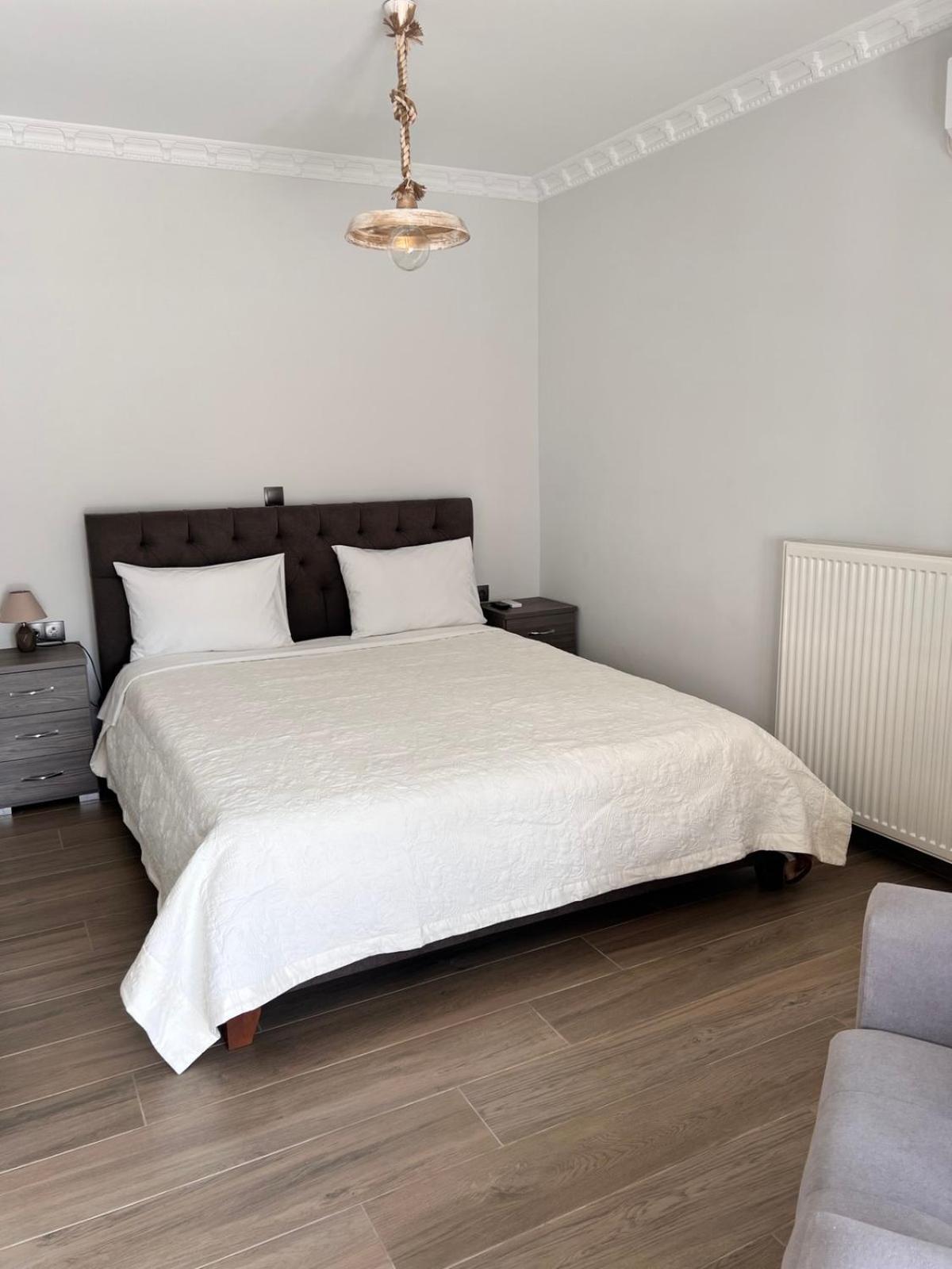 Apartment Kontis' Deluxe Furnished *