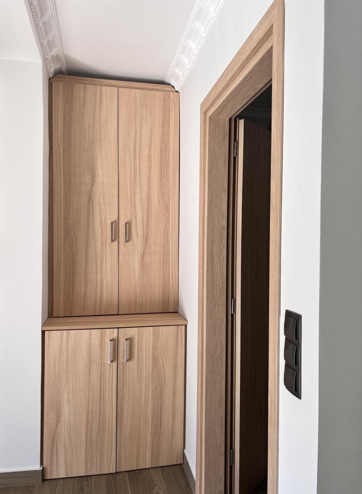 Kontis' Deluxe Furnished Apartment Loutraki (Corinthia)