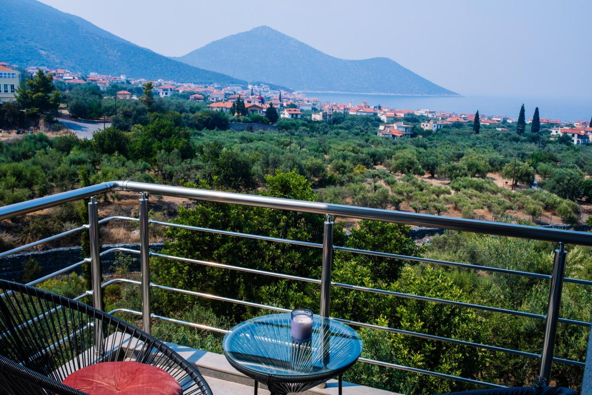 Apartment Konatsi Luxury Tiros