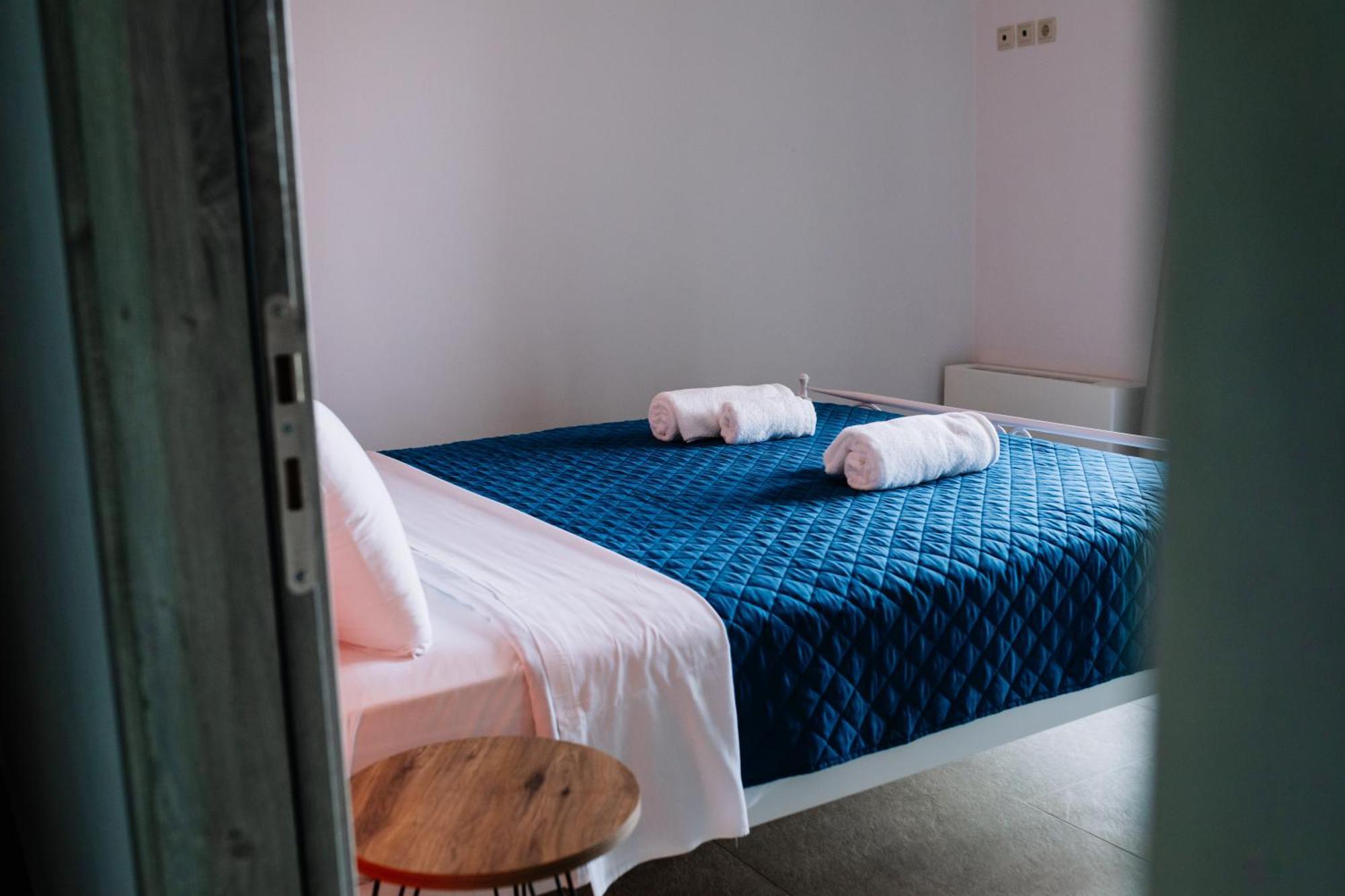 Konatsi Luxury Apartment Tiros