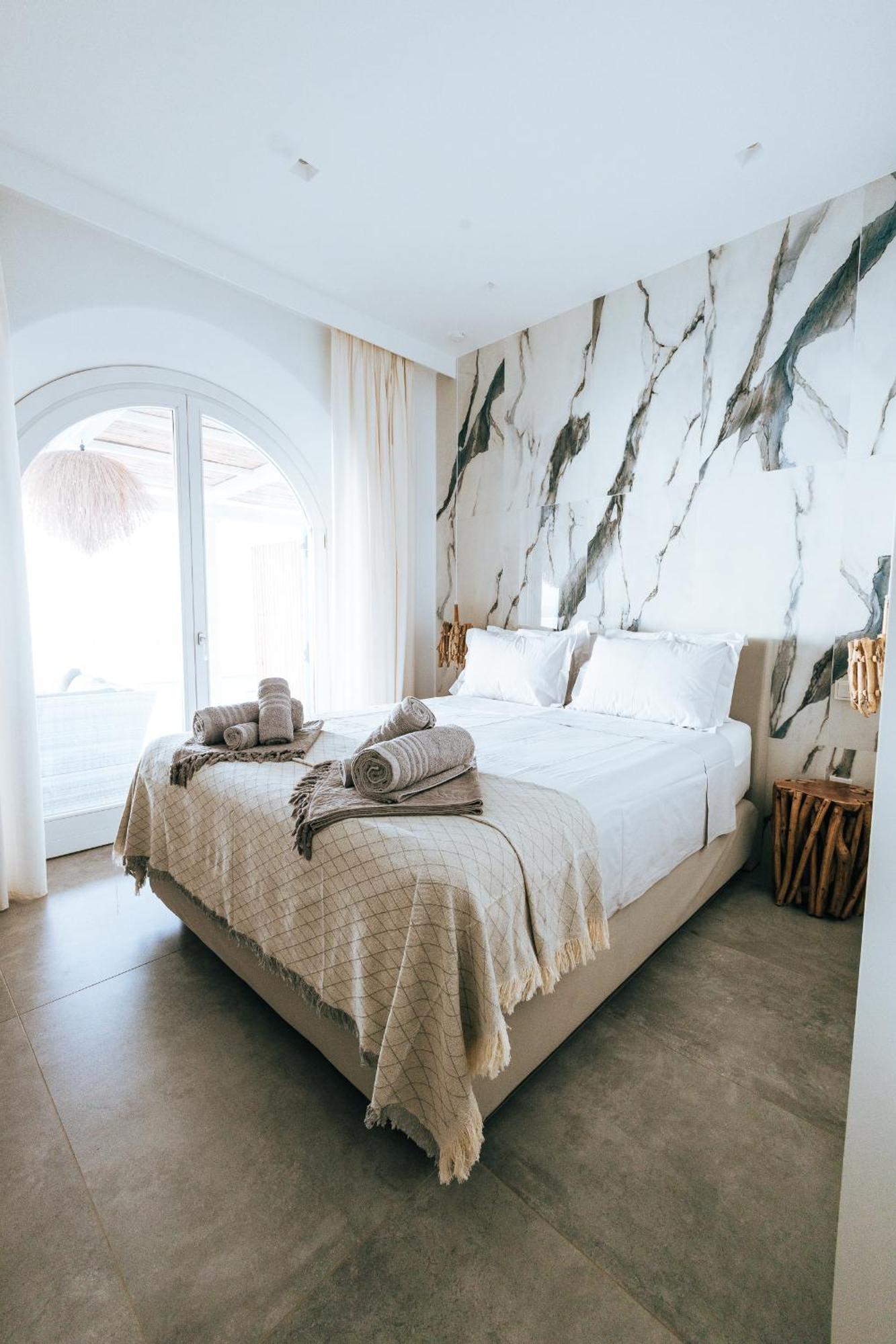 Luxury La (adults Only) Apartment *