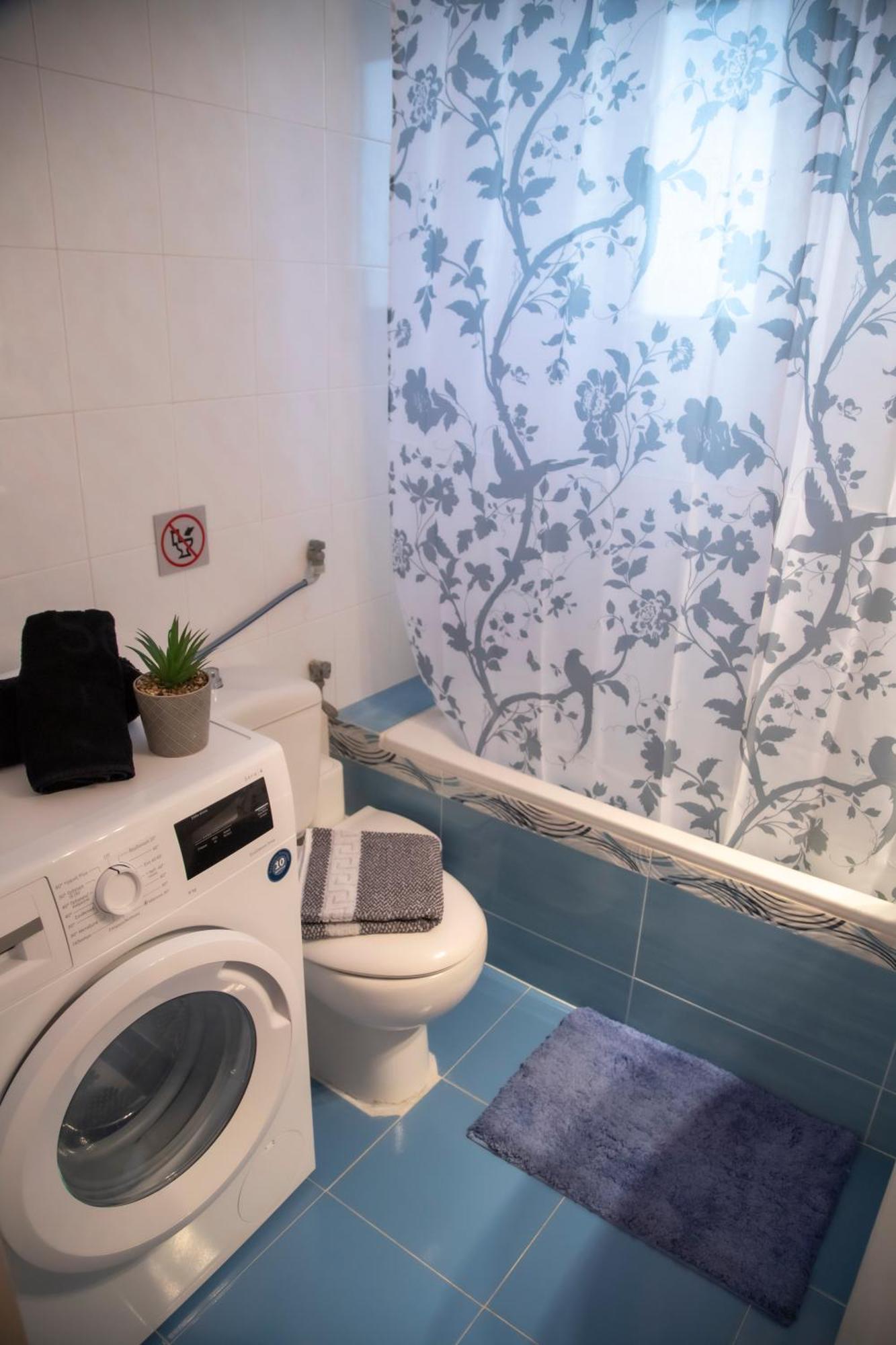 Apartment Blue Diamond Chrani