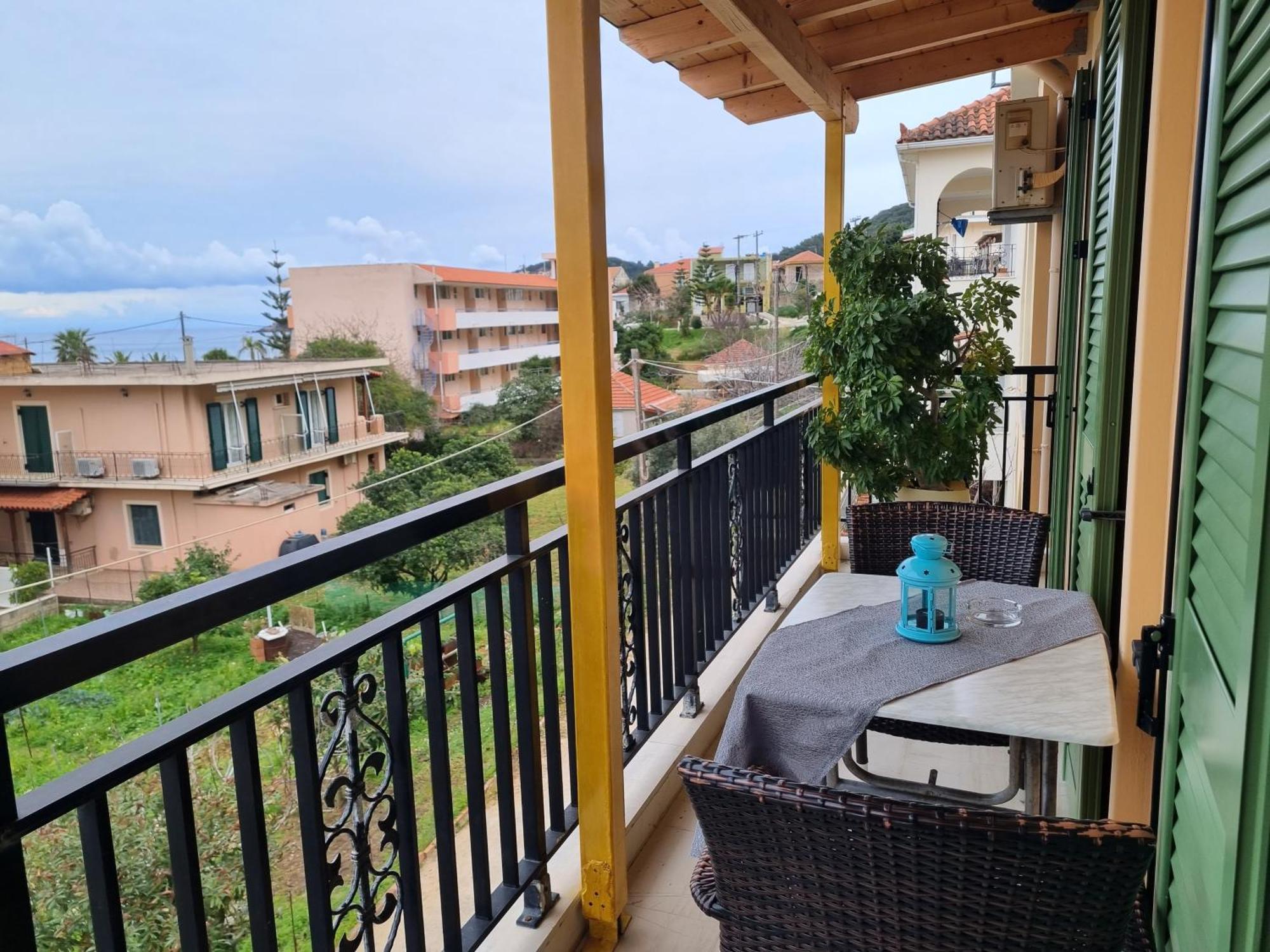 Marinos - 1st Floor Apartment *