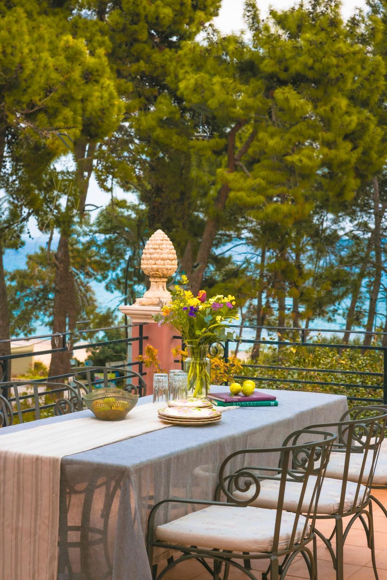 Scorpios Mansion Loft / Downtown Skala / Seaside Holiday home *