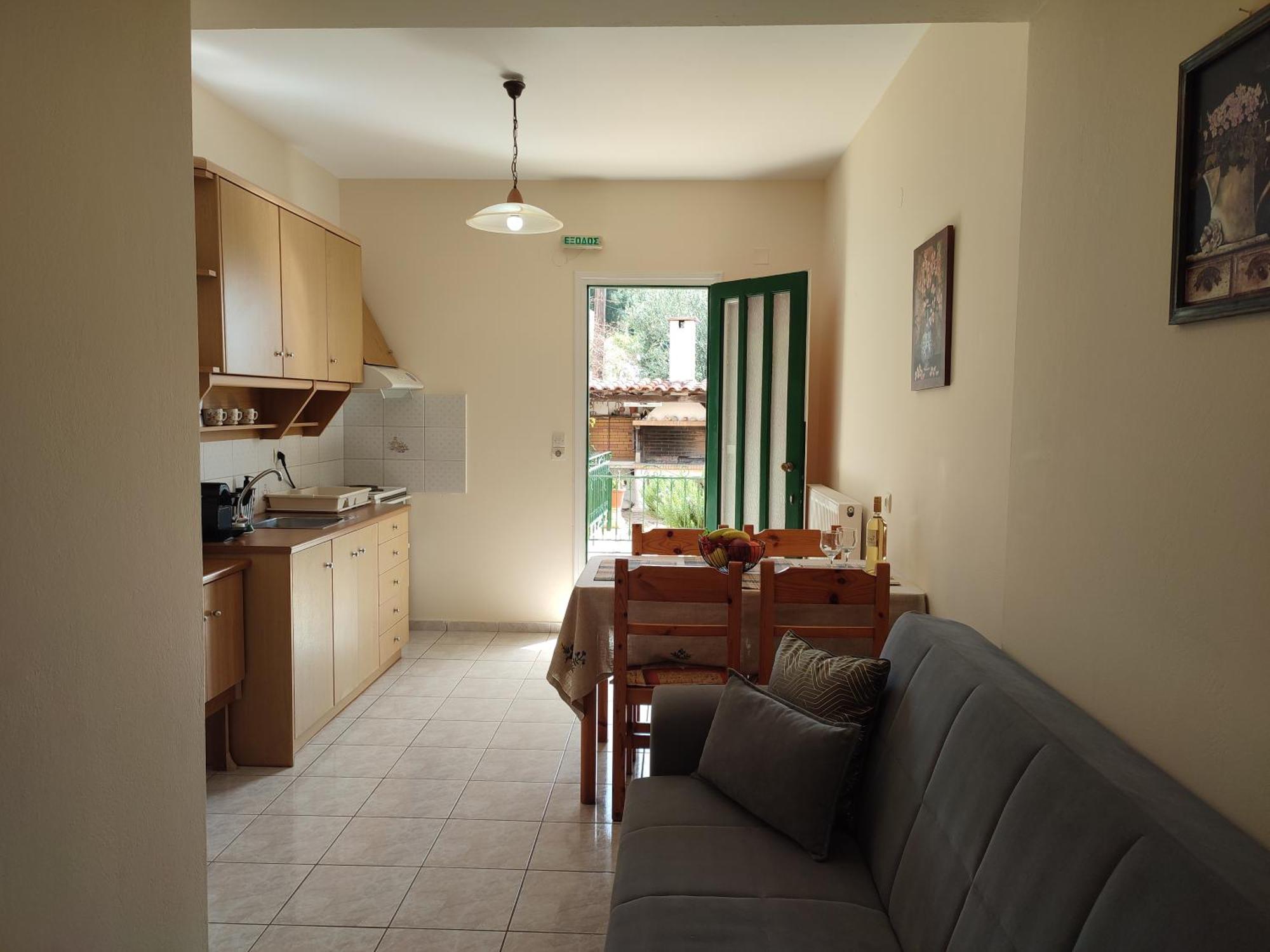 Dimitra's Cozy Apartment