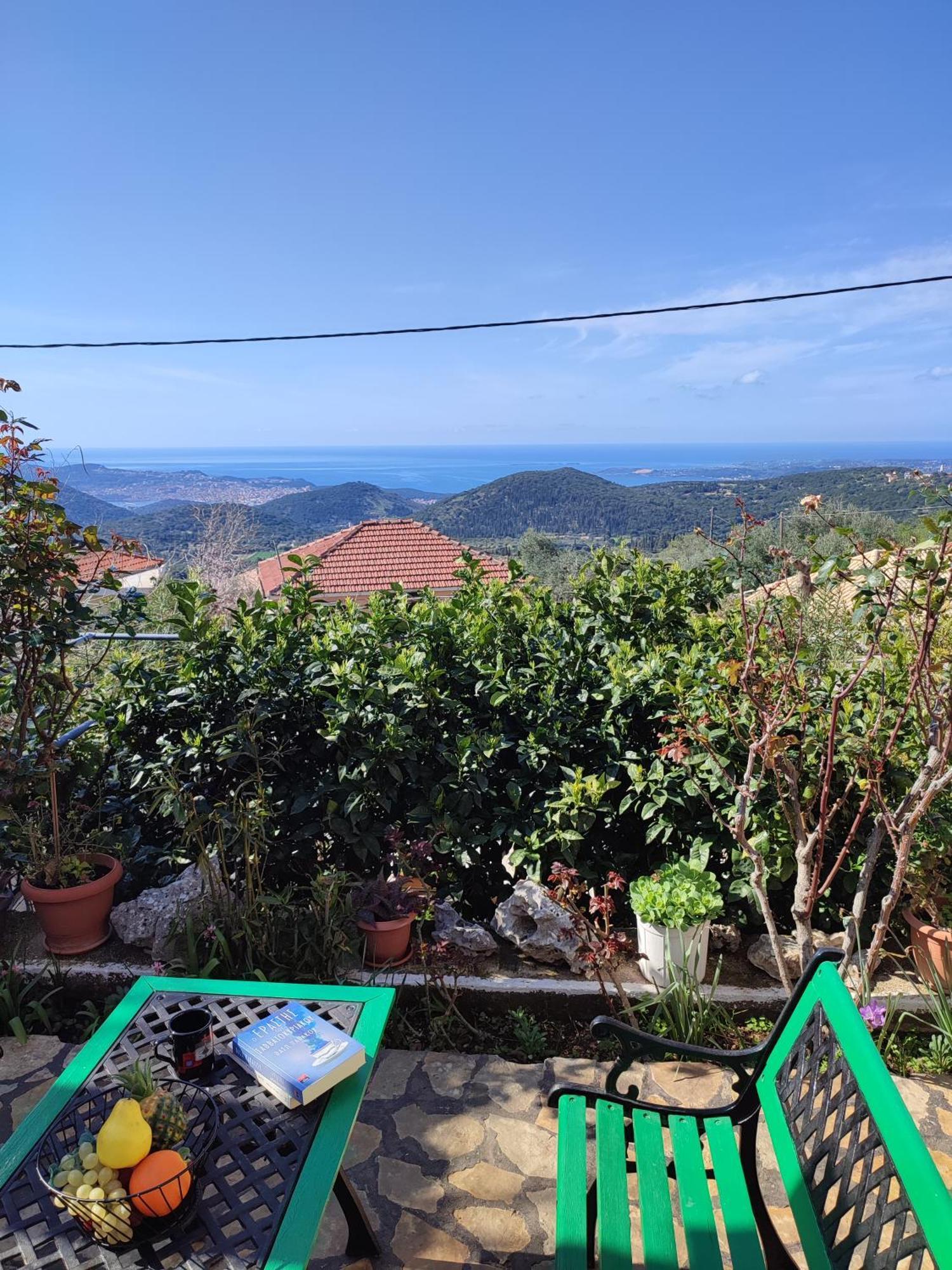 Dimitra's Cozy Dilinata