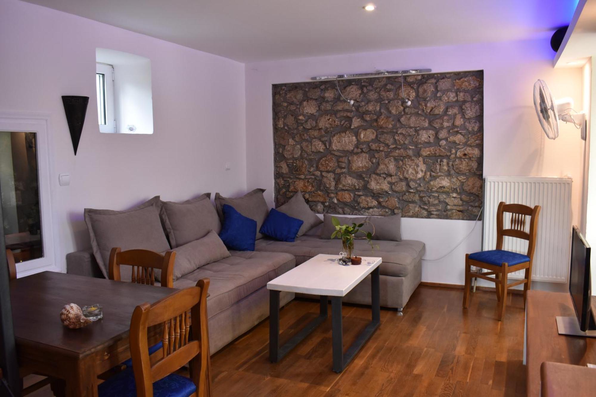 Dolichi House Villa