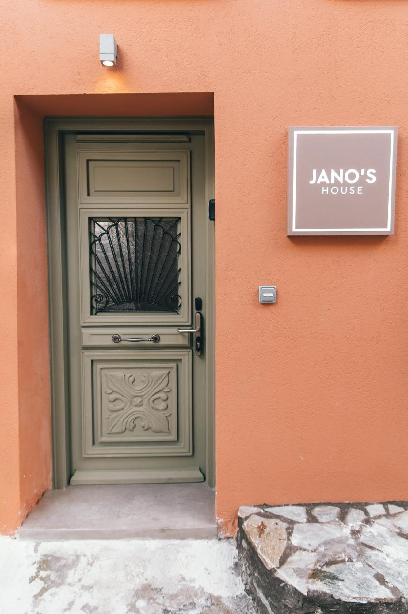 Jano's House *