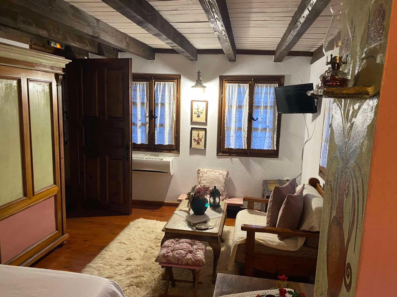 Traditional Erato Guest house Palaios Panteleimonas