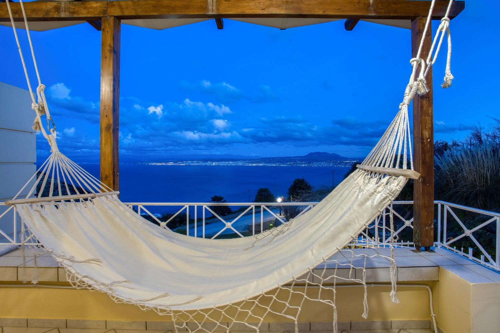 Serenity Penthouse Apartment *