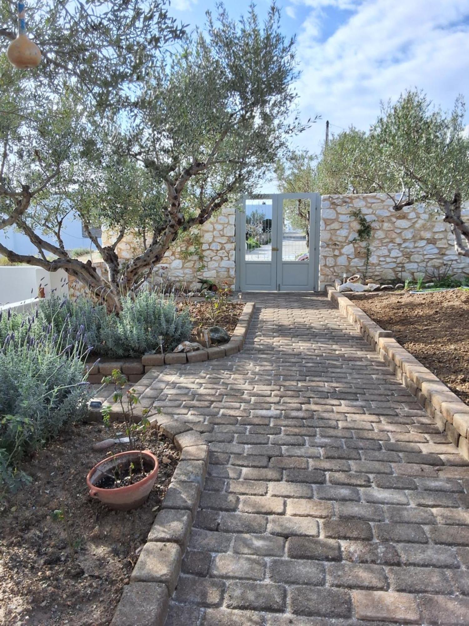 Levanda House *