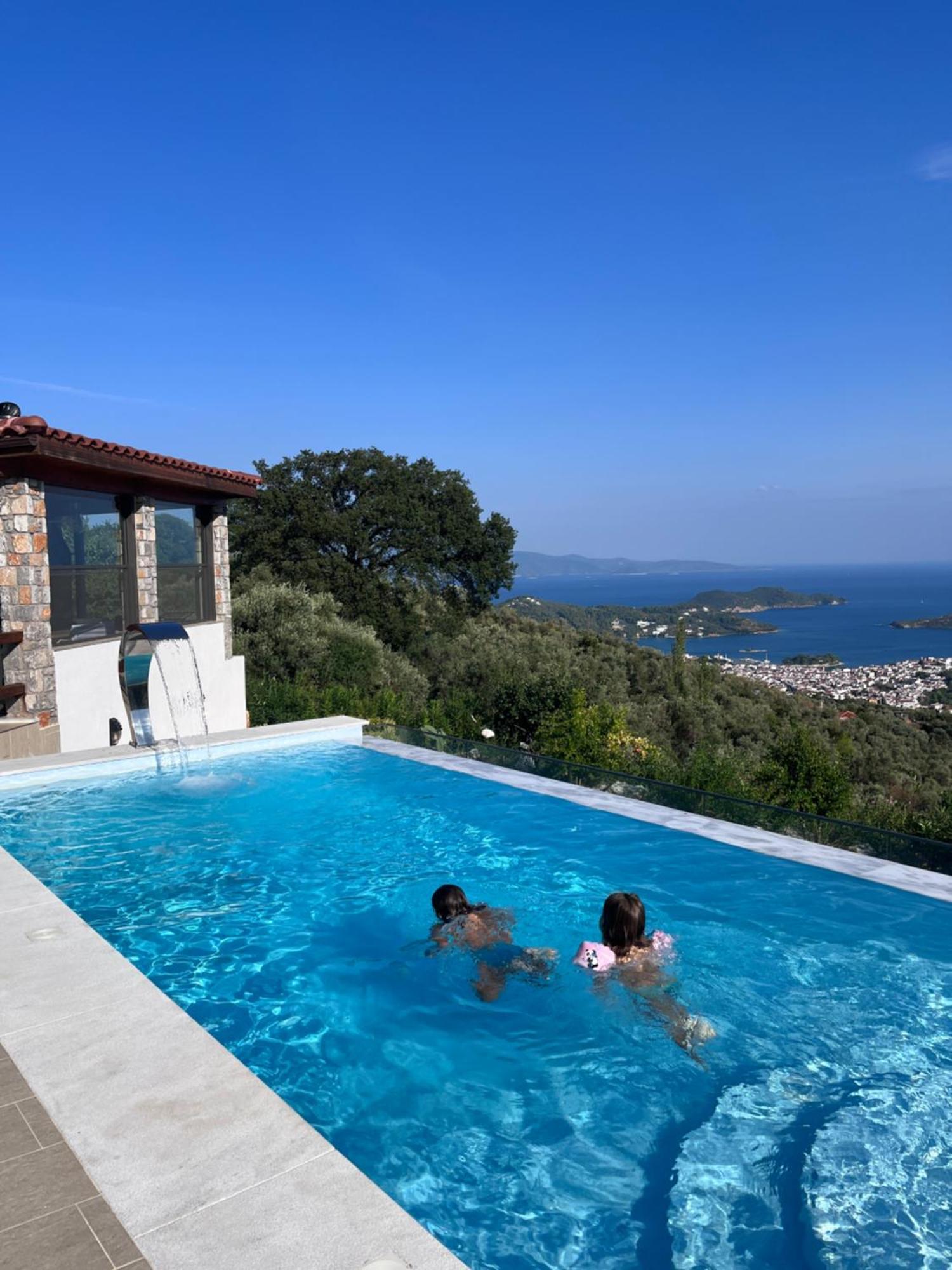 Villa Sky Sea & *