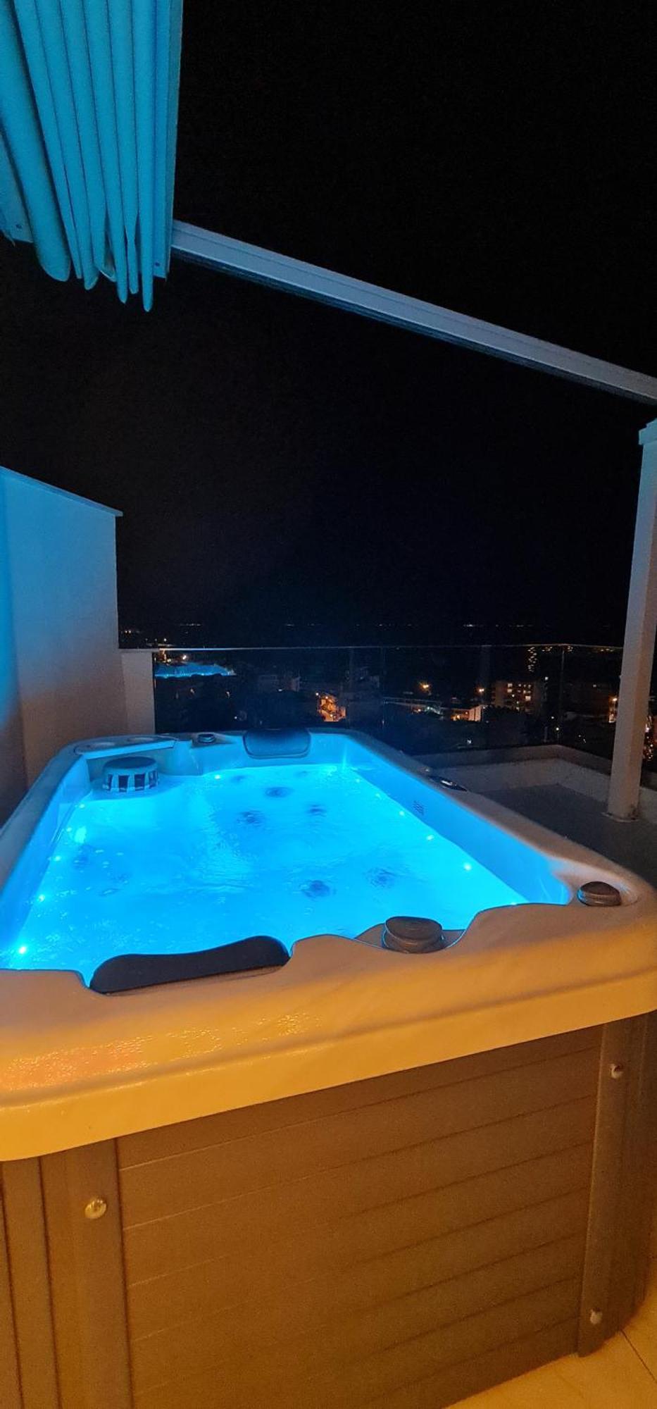 Euphoria Luxury Penthouse Apartment *