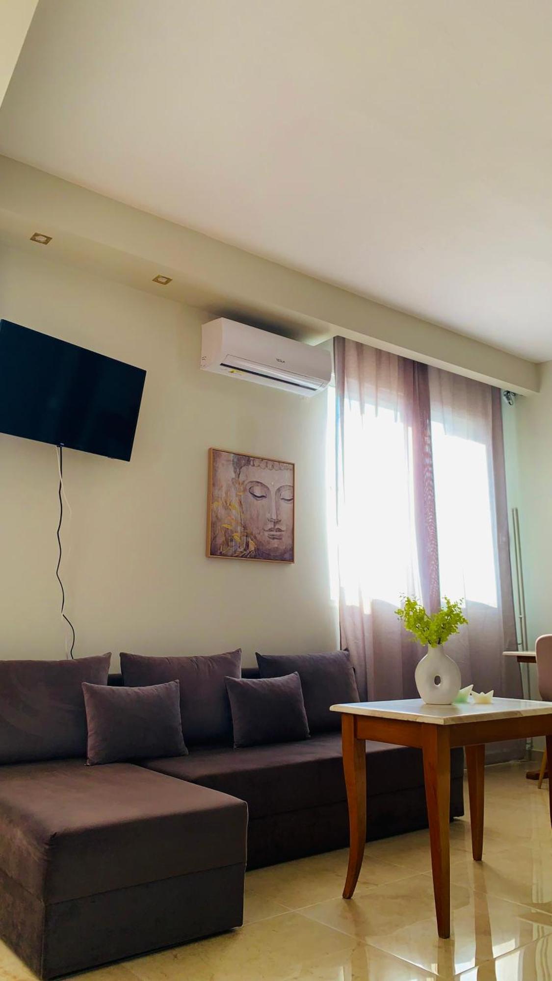 Apartment Downtown 41 *