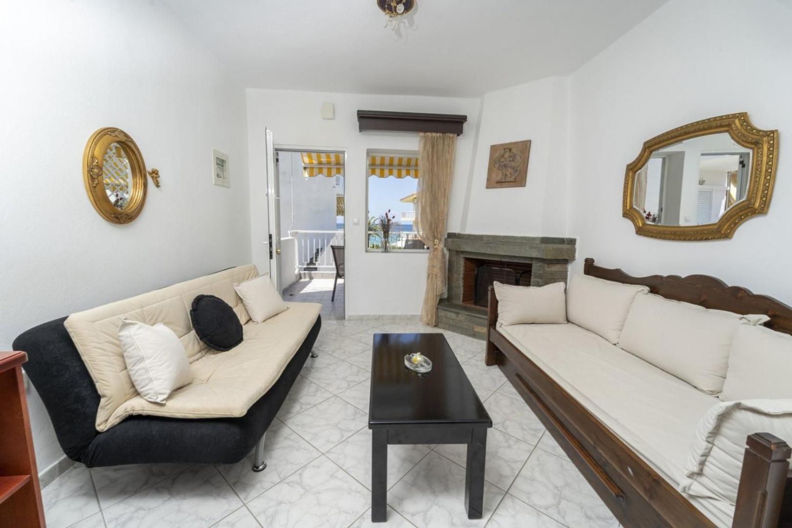 Holiday home Euphoria Beachfront Holiday Kalandra