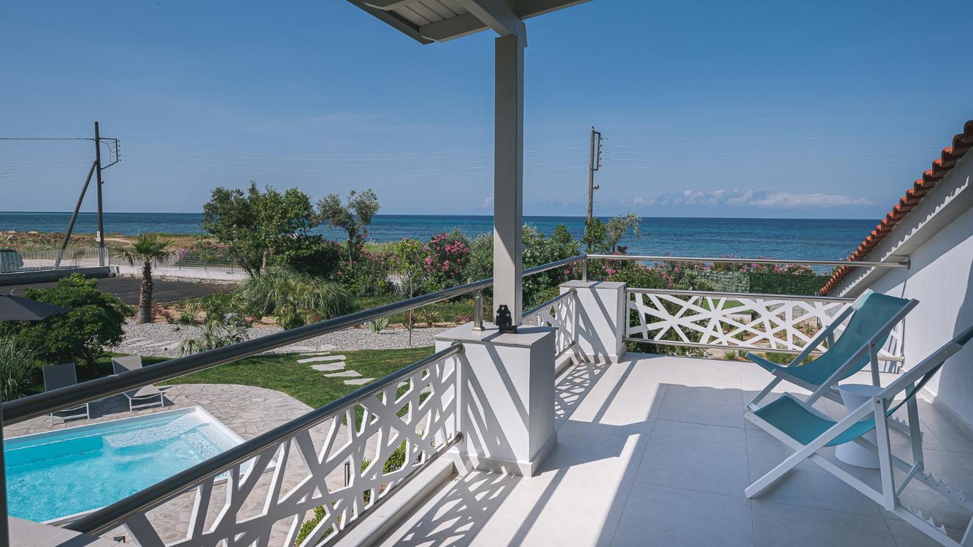 Aparthotel Electra Beachfront Suites,