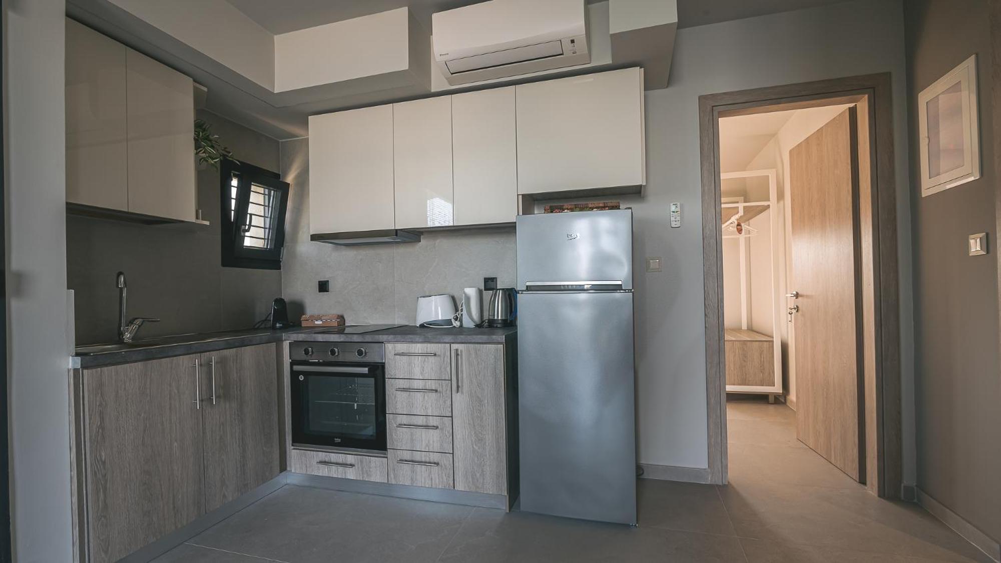 Electra Beachfront Suites, Aparthotel