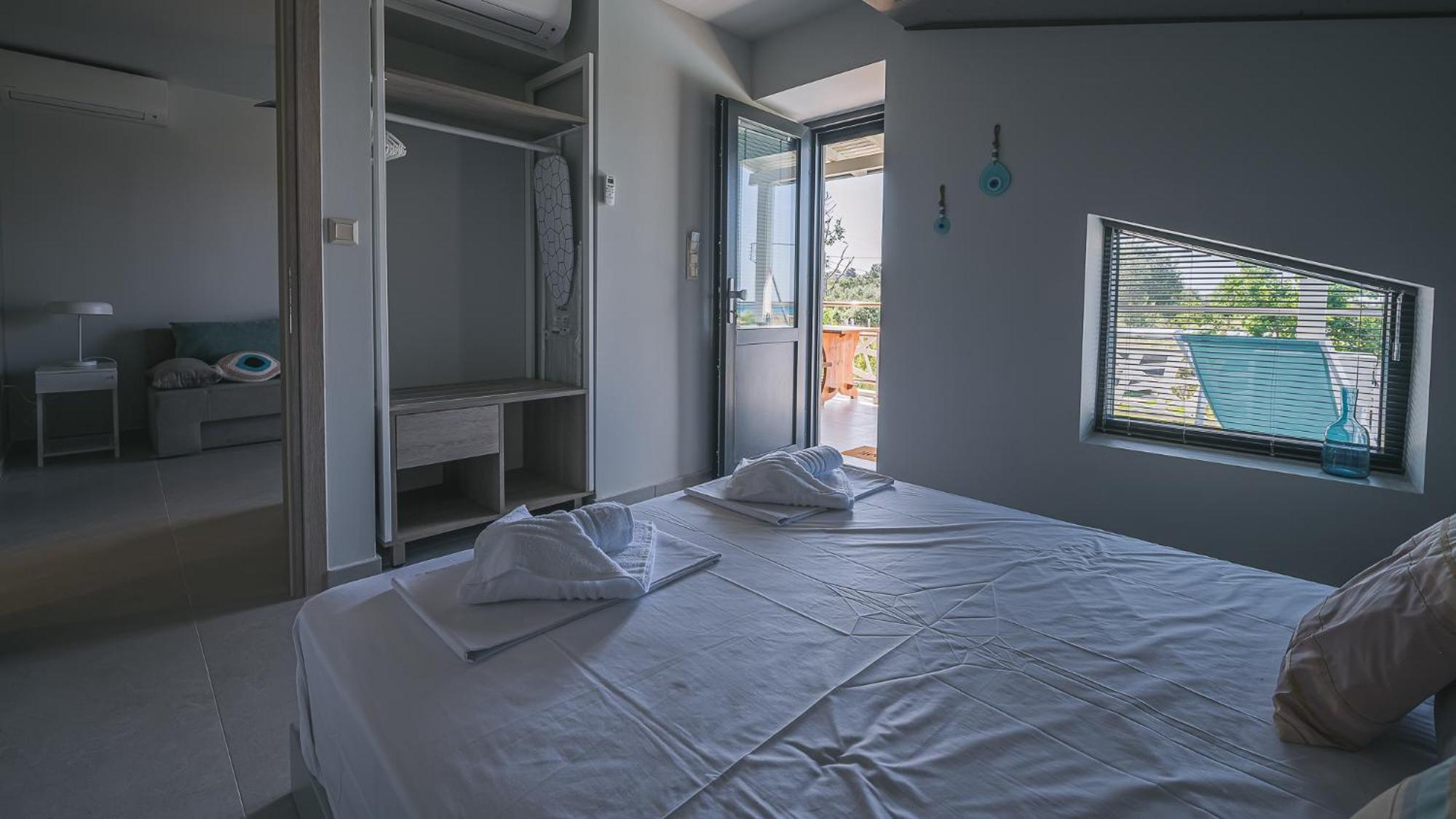 Electra Beachfront Suites, Aparthotel Nea Iraklia