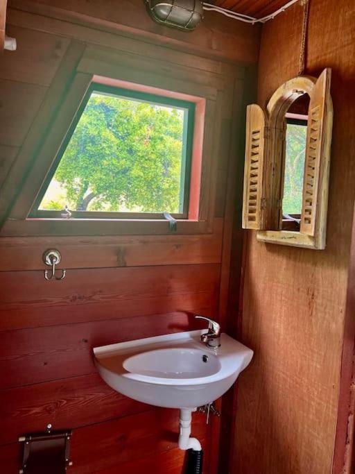 A-frame Off The Grid Khalikeri