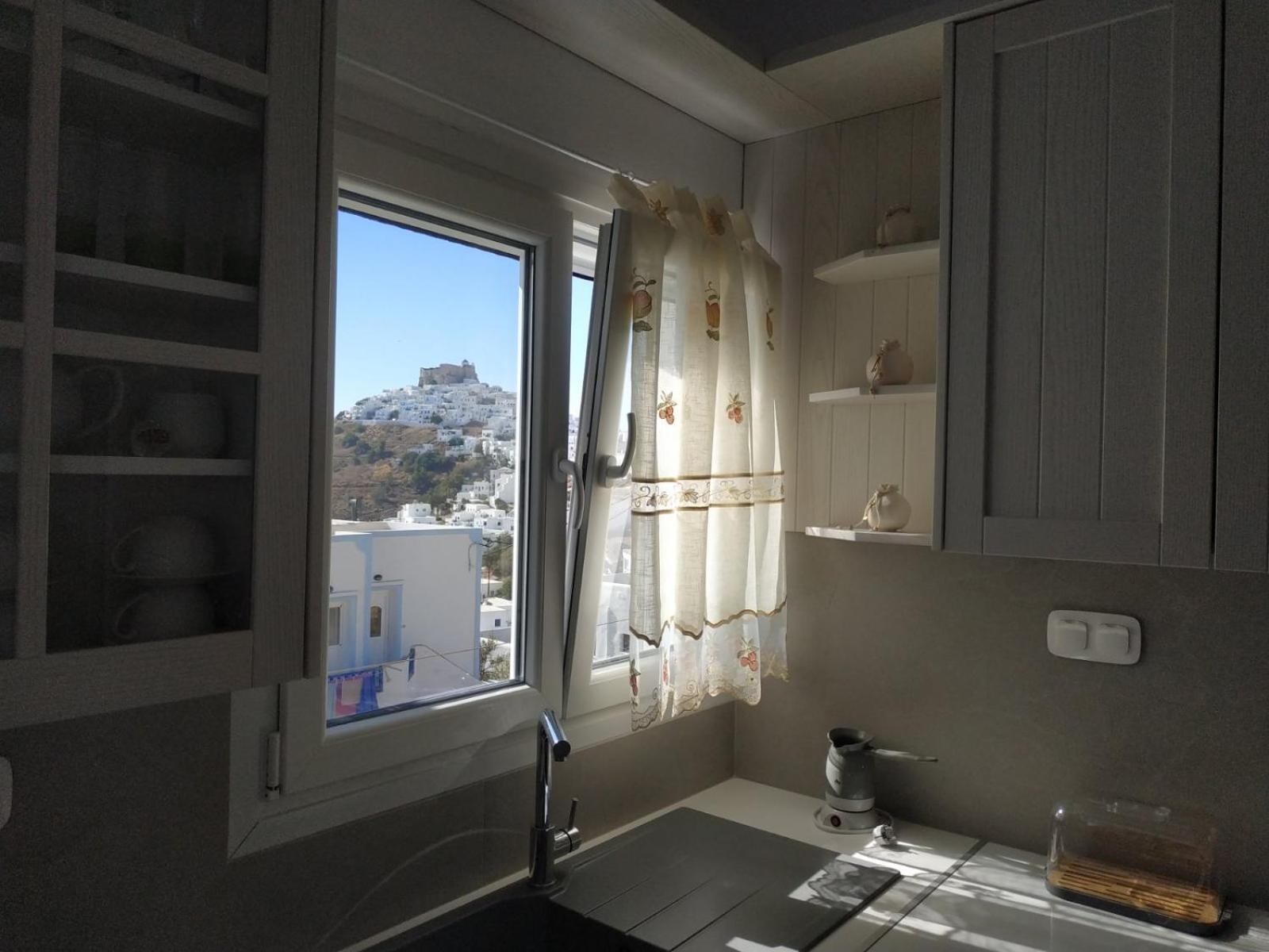 Holiday home Anemoessa House Pera Gyalos