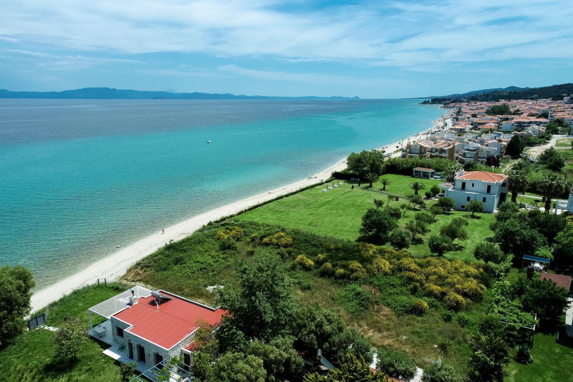 Aleksia Seaside Deluxe Apartment