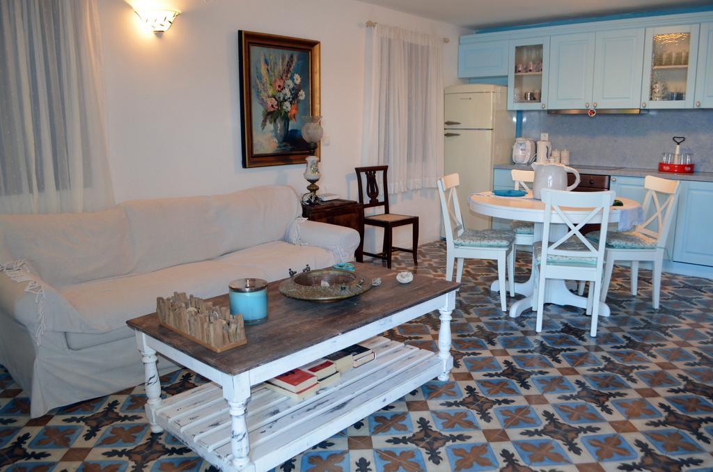 Blu Holiday home *