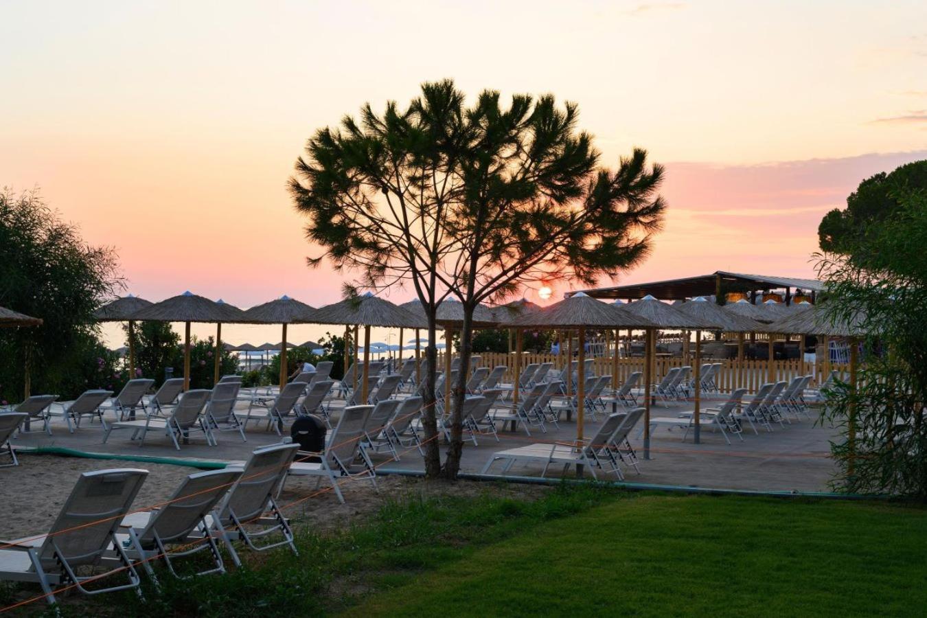 Ninos Grand Hotel