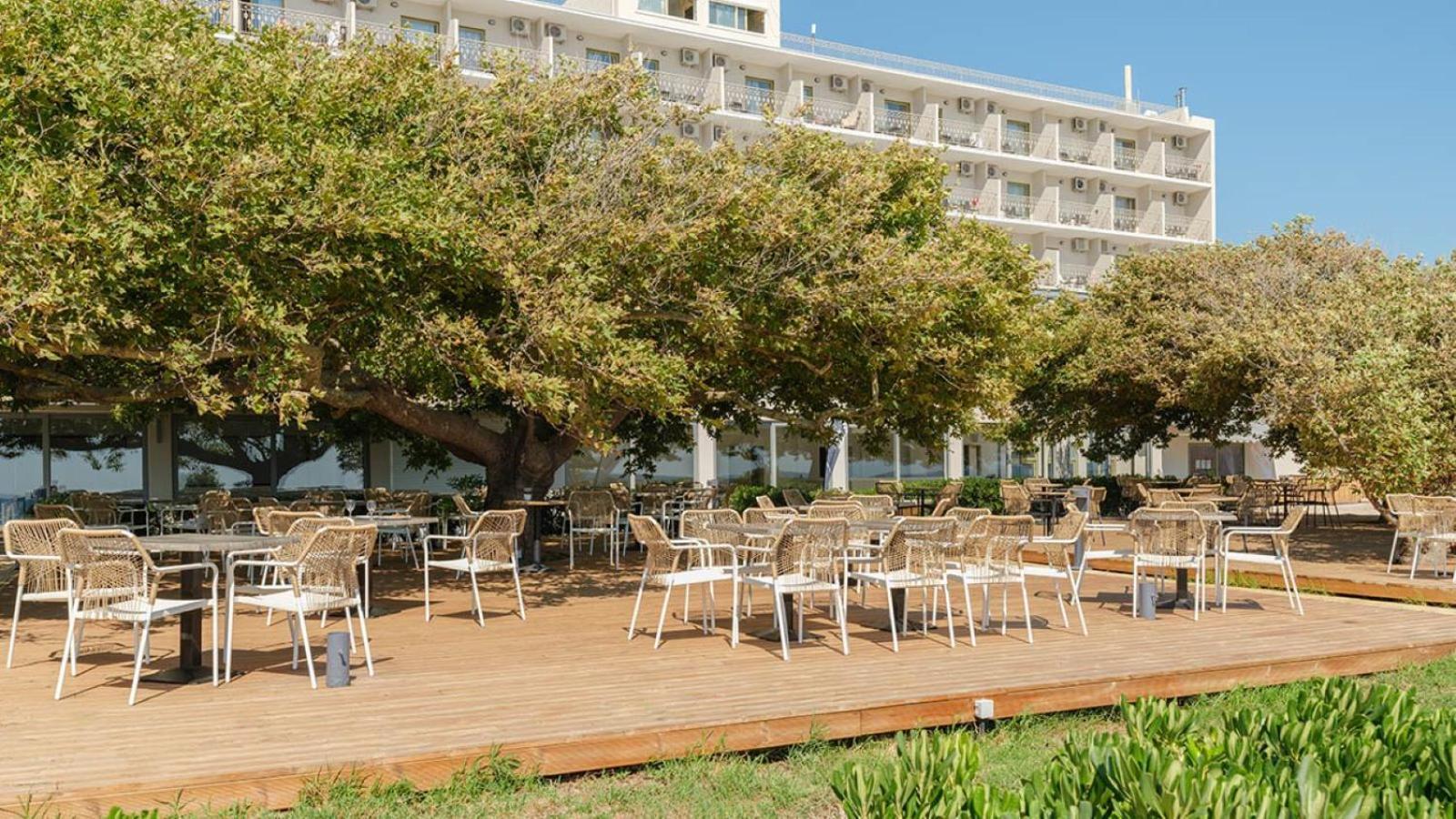 Ninos Grand Hotel 4*